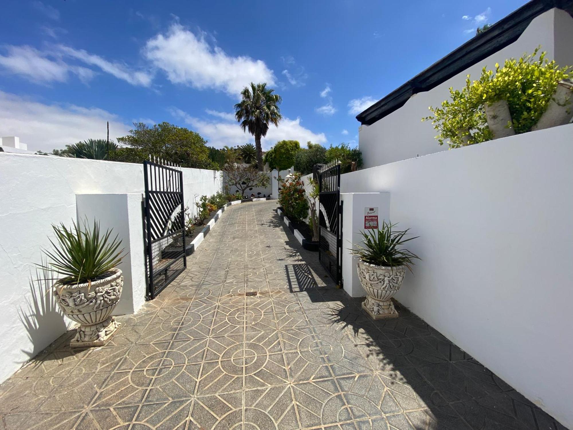 Dora Bella Lanzarote Nazaret