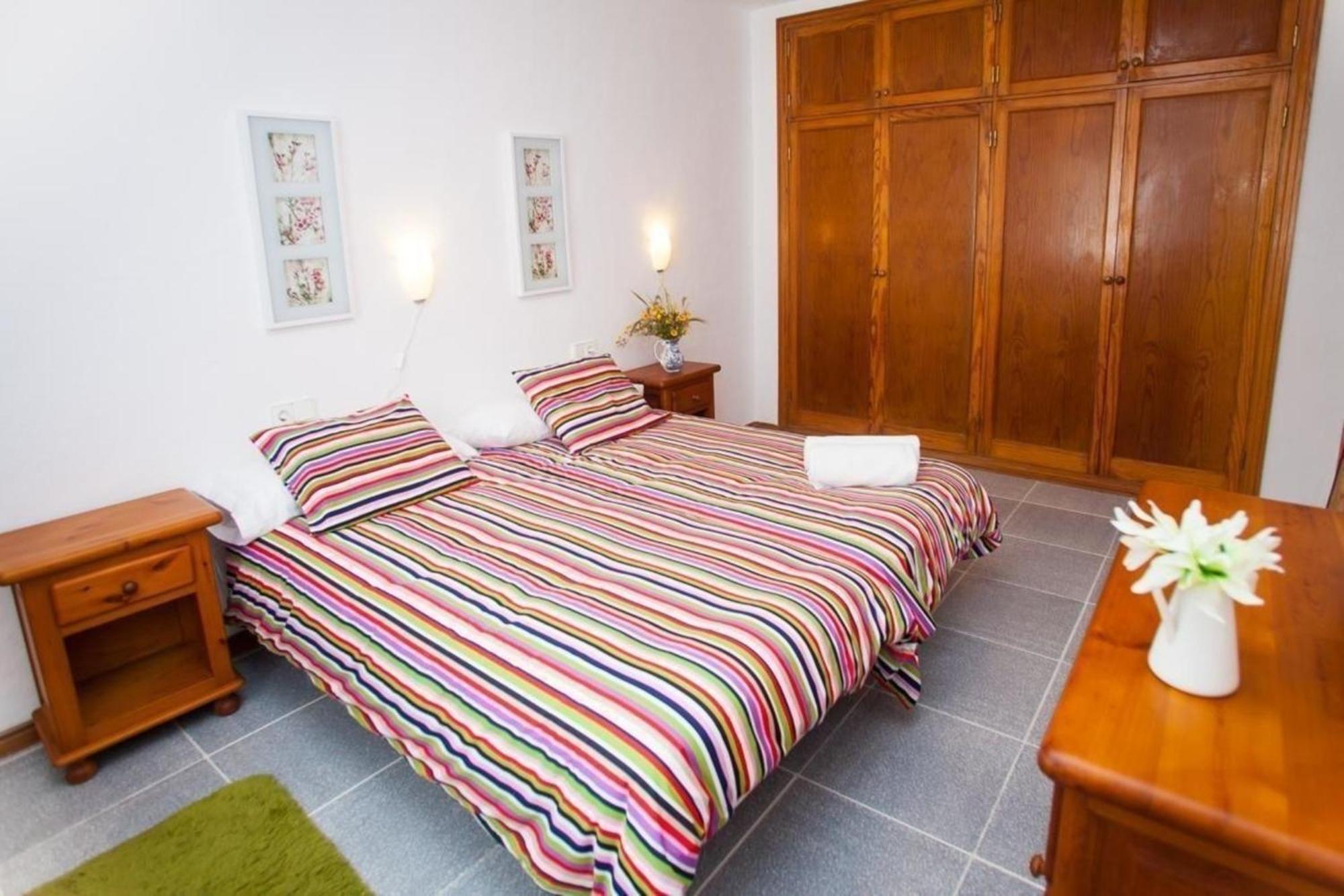 Las 5 Palmas Mit Pool Und Panoramablick Сasa de vacaciones Haría