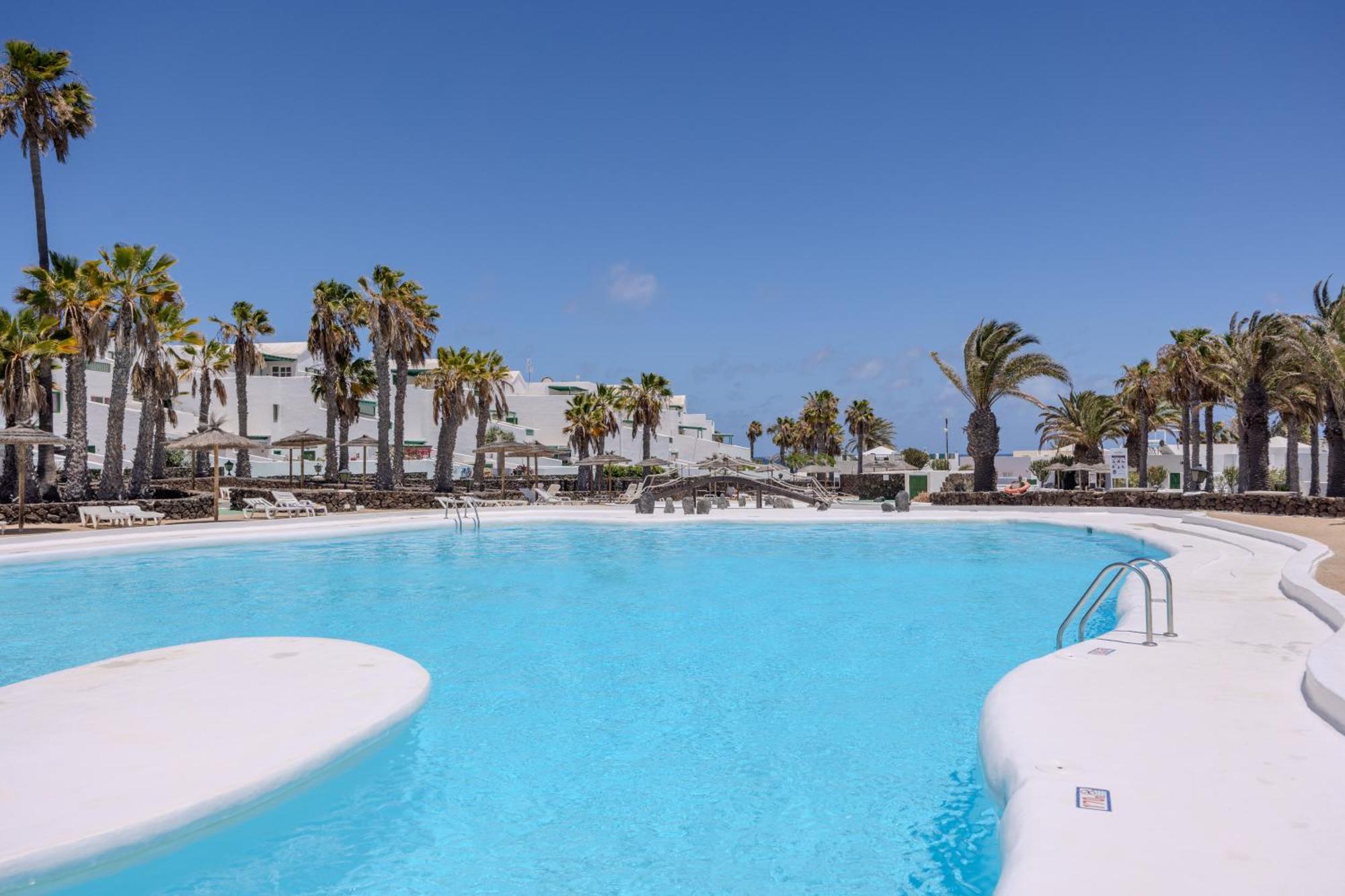 Apartment Sea Breeze Two Bedroom Costa Teguise