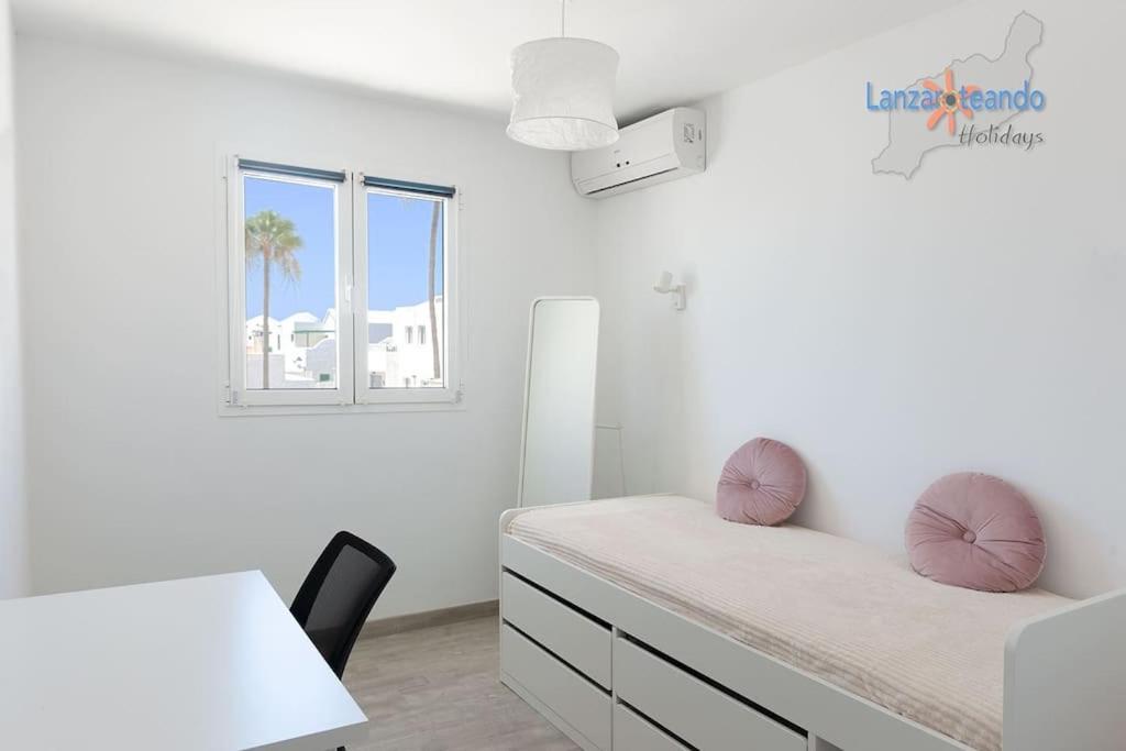 Buenavida Cozy Vv With Communal Pool And Air Con Apartamento *