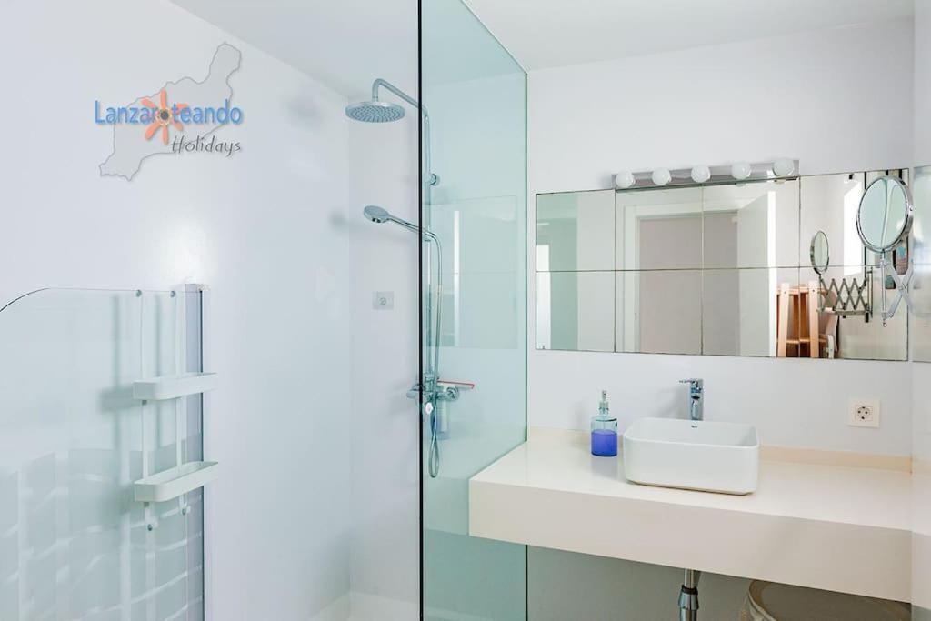 Buenavida Cozy Vv With Communal Pool And Air Con Apartamento