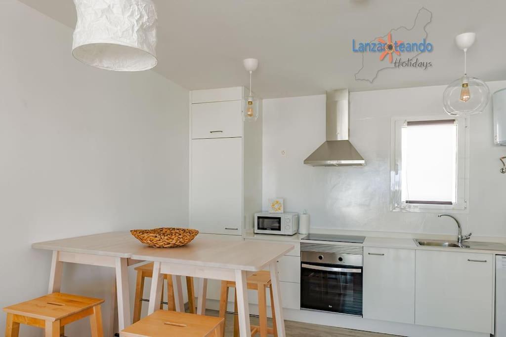 Buenavida Cozy Vv With Communal Pool And Air Con Apartamento