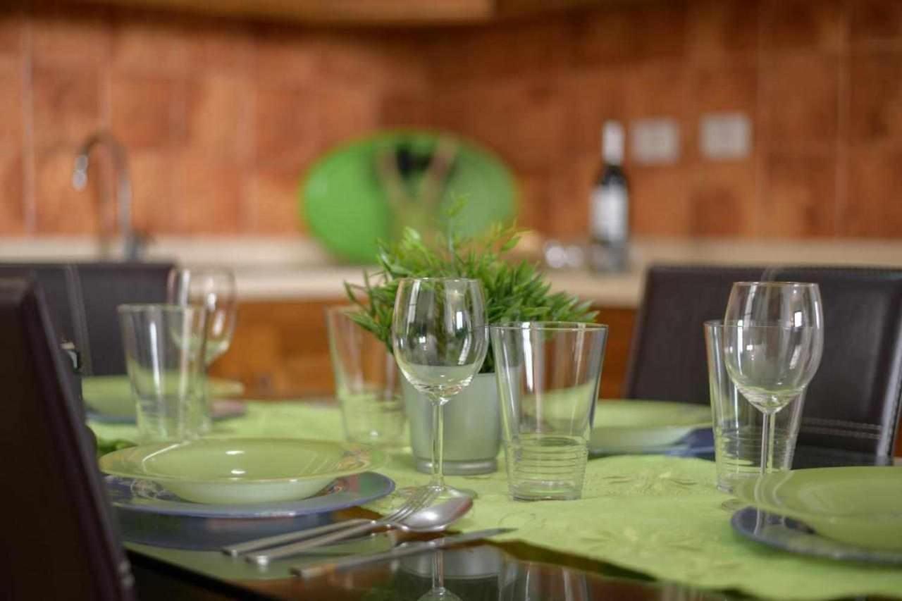 La Orilla Apartment *