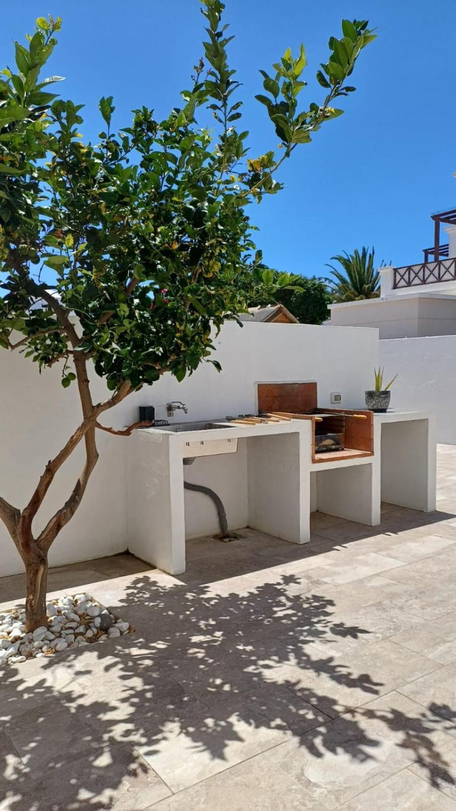 Esmeralda Villa Tías