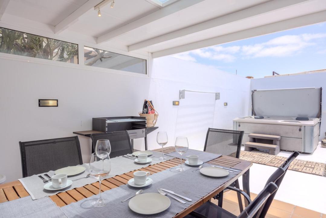 Kakariko Apartment Playa Honda (Lanzarote)