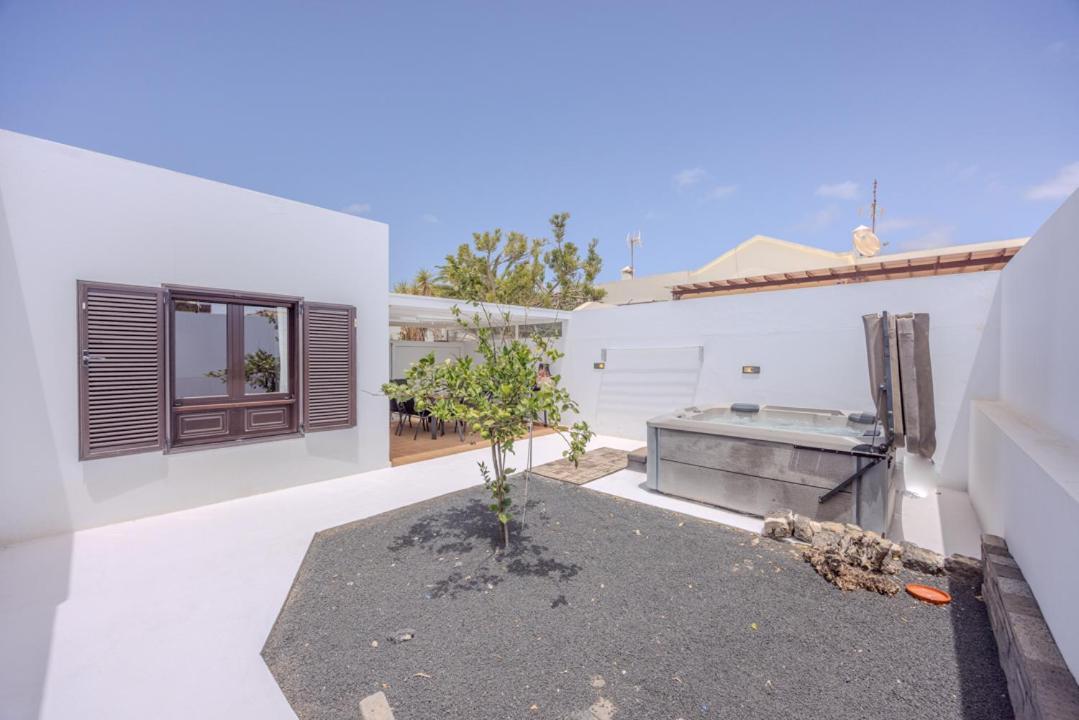 Kakariko * Playa Honda (Lanzarote)