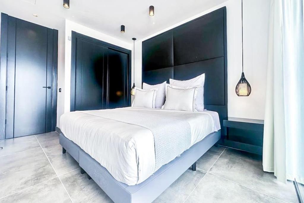 Infinity - By Apricus Holidays Villa *