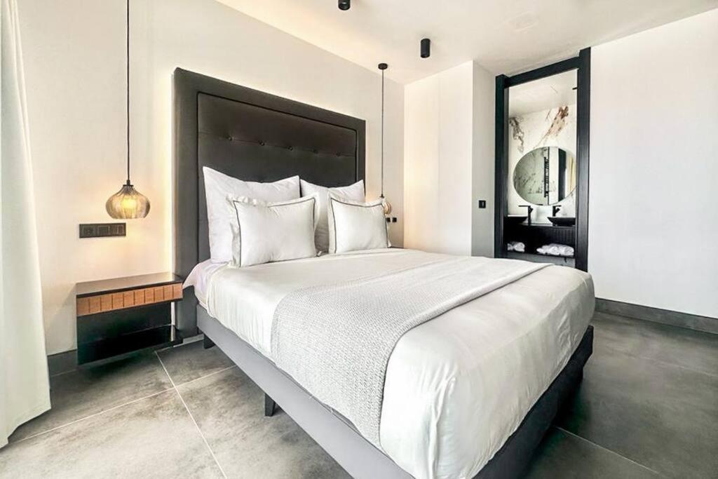 Infinity - By Apricus Holidays Villa *
