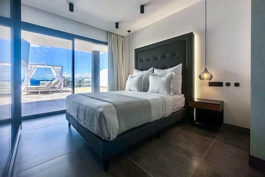 Villa Infinity - By Apricus Holidays