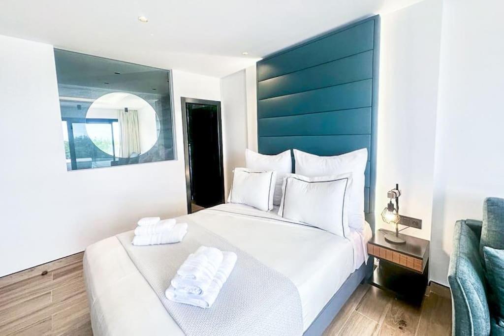 Villa Infinity - By Apricus Holidays *
