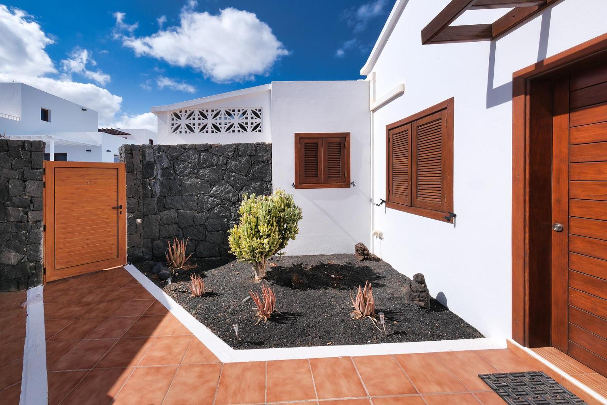 Lanzarote Paradise - Private Pool, Air-Con And Bbq By Lanzarote Vacation Homes Playa Blanca (Lanzarote)