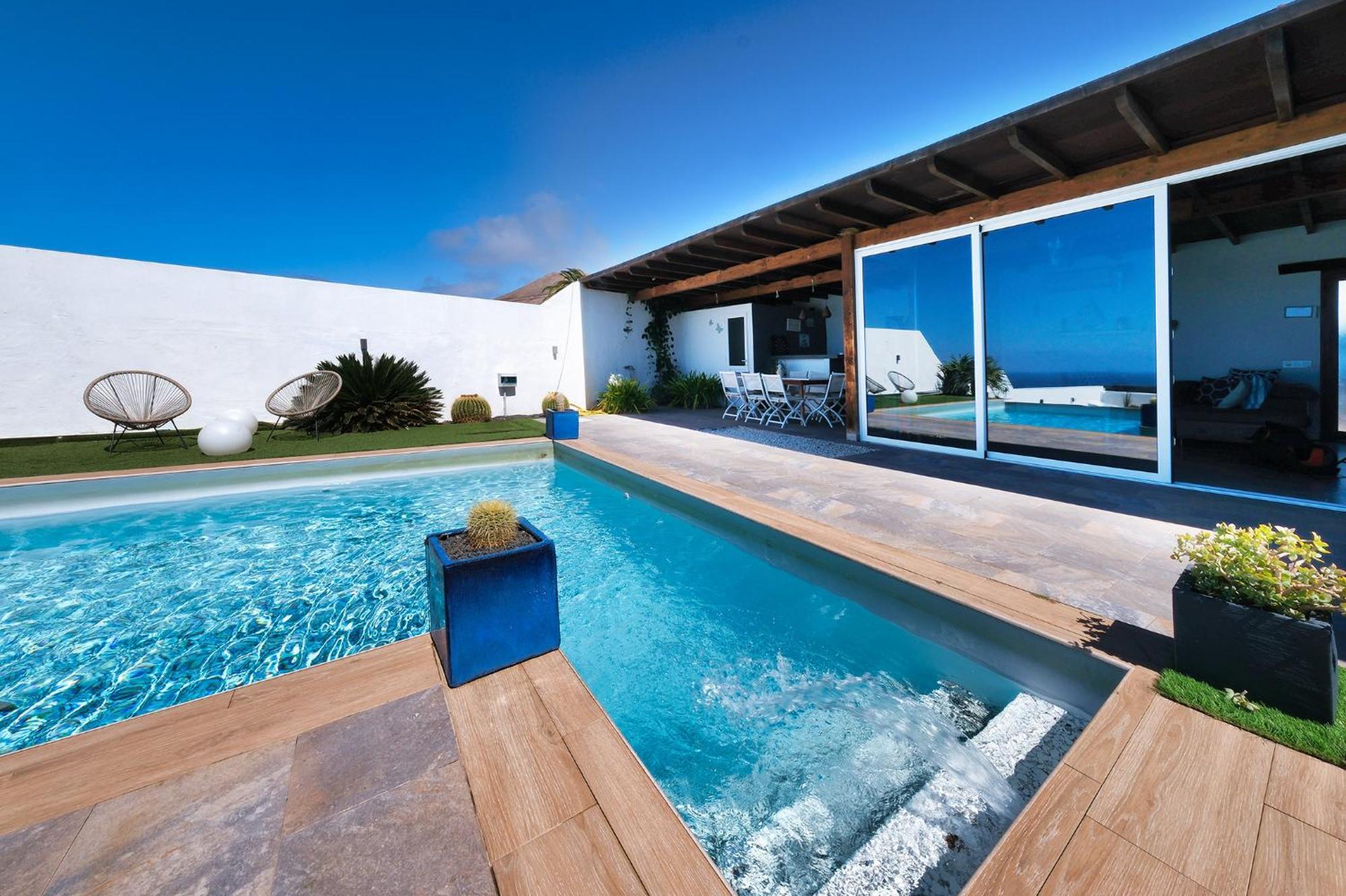 Macher Piscina Y Bar Piscina *