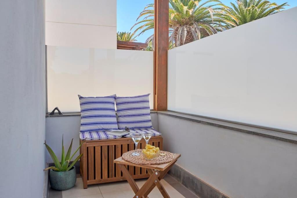Apartment Calero Surfin - Shared Pool, 10 Minutes Walking To Harbour Puerto Calero