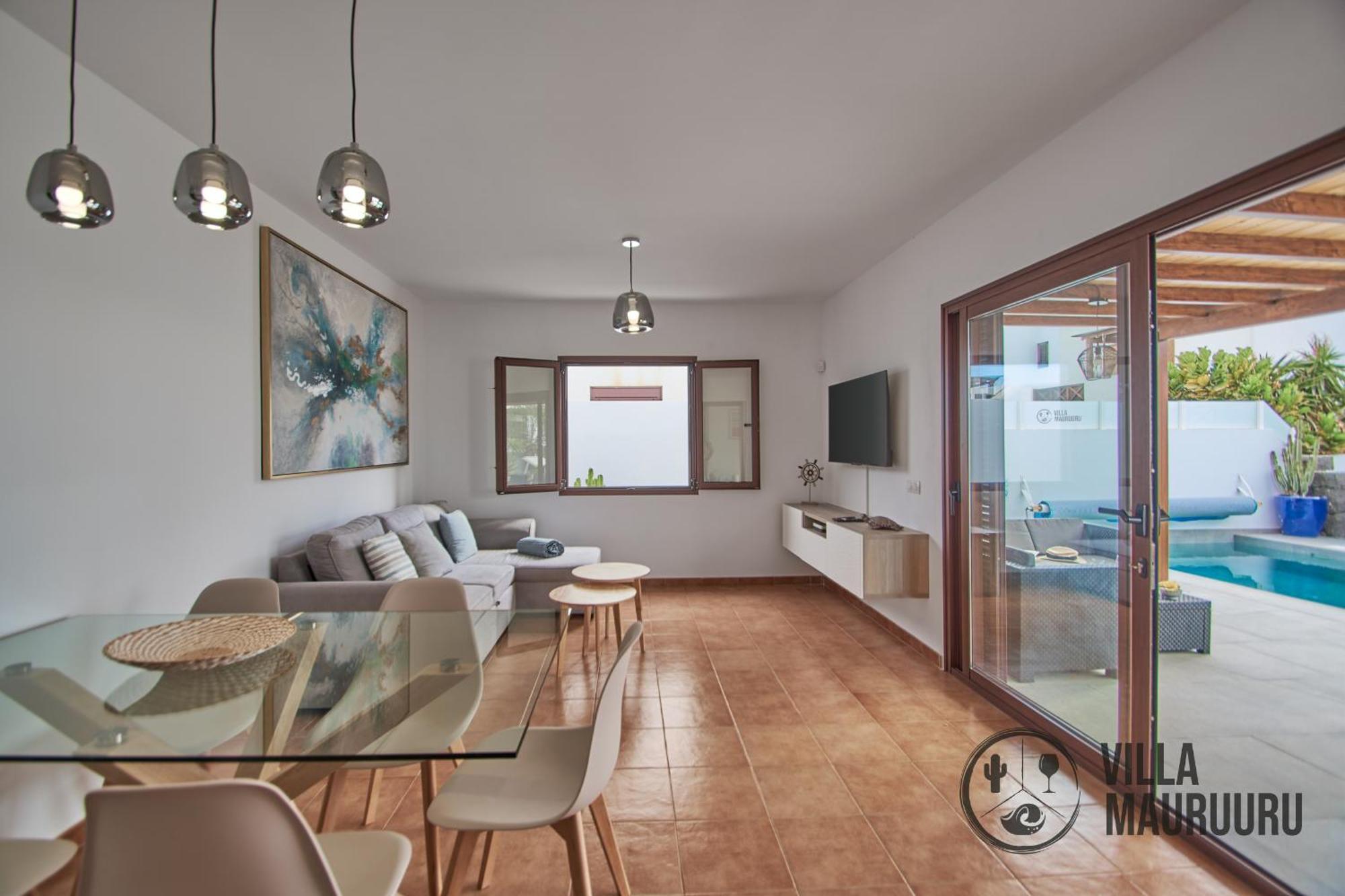 Villa Mauruuru - 10 Minutes Walking To Marina Rubicon, Heated Pool, Bbq & Office Space With Desk And High Speed Internet