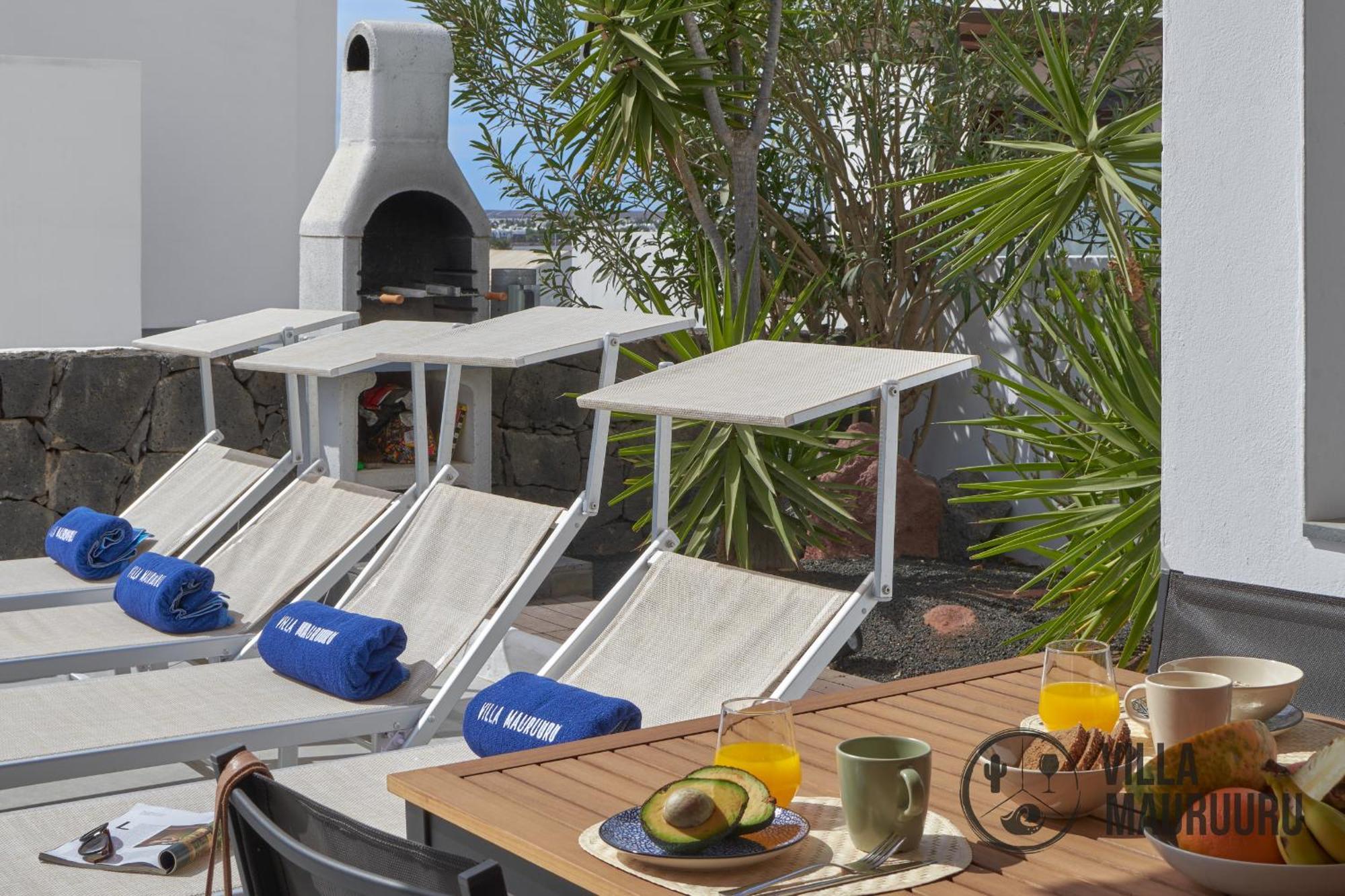 Villa Mauruuru - 10 Minutes Walking To Marina Rubicon, Heated Pool, Bbq & Office Space With Desk And High Speed Internet