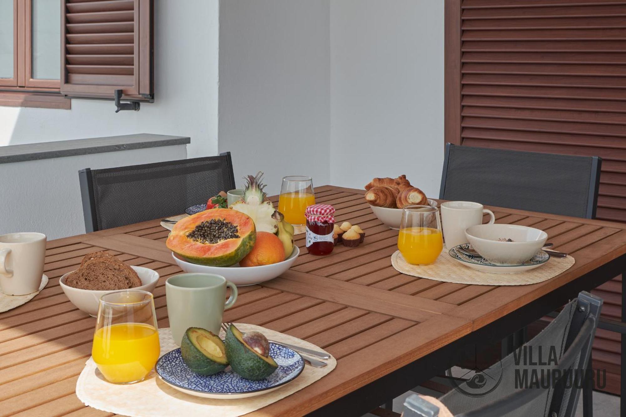 Mauruuru - 10 Minutes Walking To Marina Rubicon, Heated Pool, Bbq & Office Space With Desk And High Speed Internet * Playa Blanca (Lanzarote)