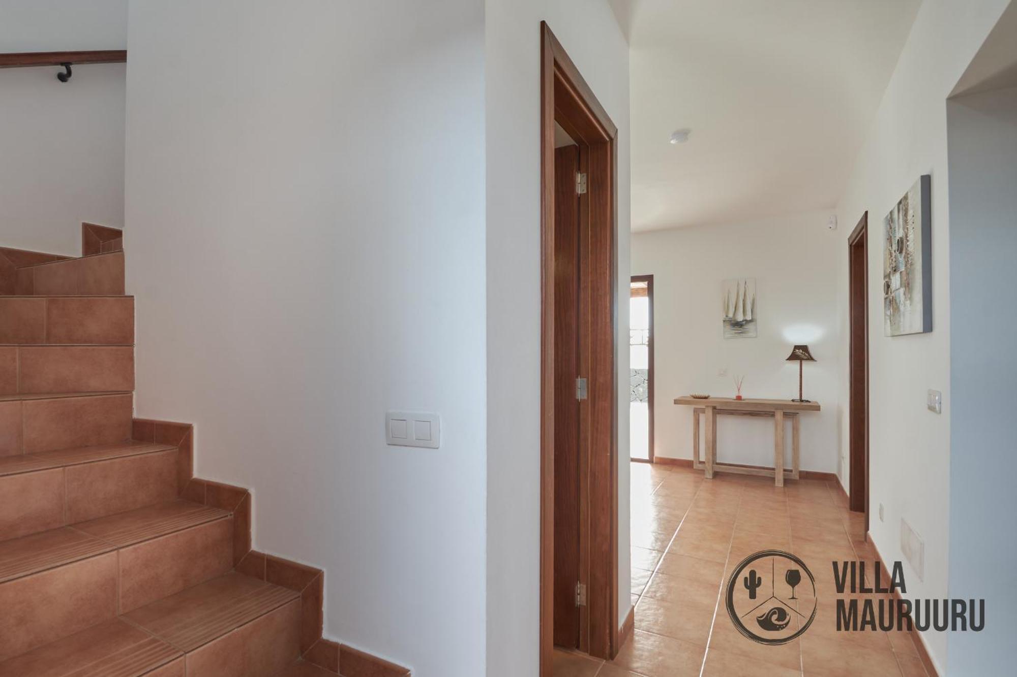 Villa Mauruuru - 10 Minutes Walking To Marina Rubicon, Heated Pool, Bbq & Office Space With Desk And High Speed Internet
