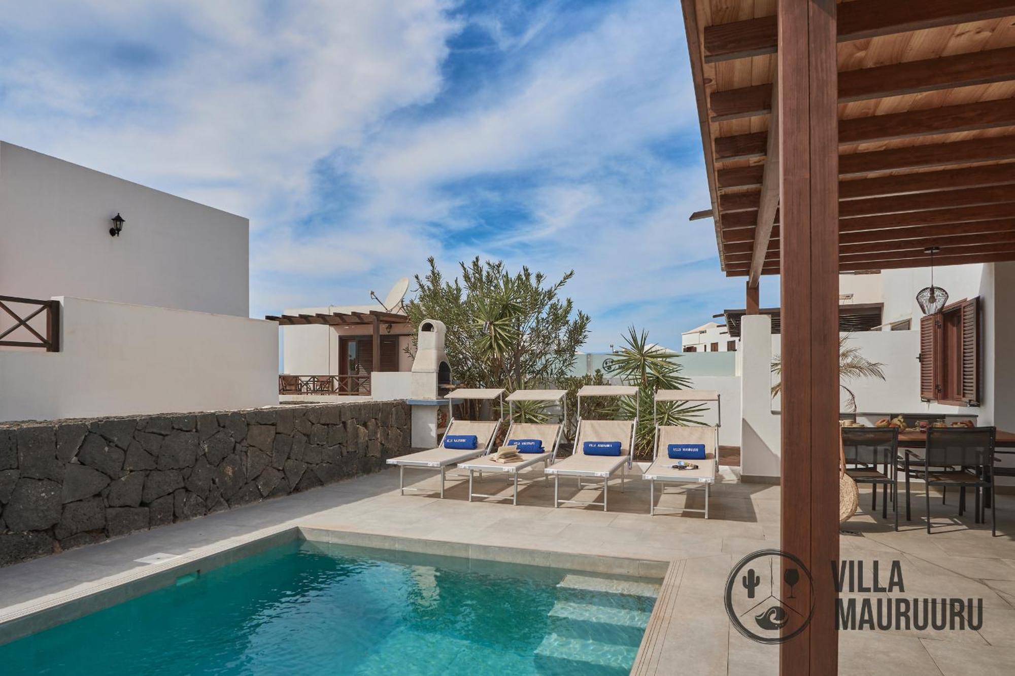 Villa Mauruuru - 10 Minutes Walking To Marina Rubicon, Heated Pool, Bbq & Office Space With Desk And High Speed Internet