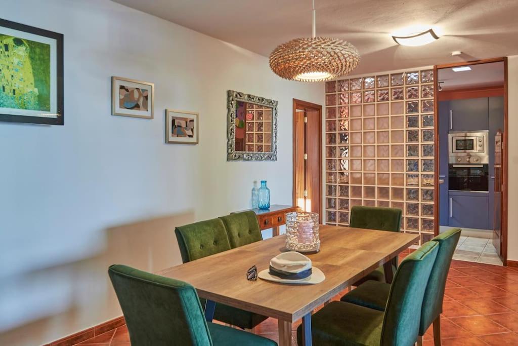 Casa Petra Peaceful & Private, Sea Views, Pool & Bbq *