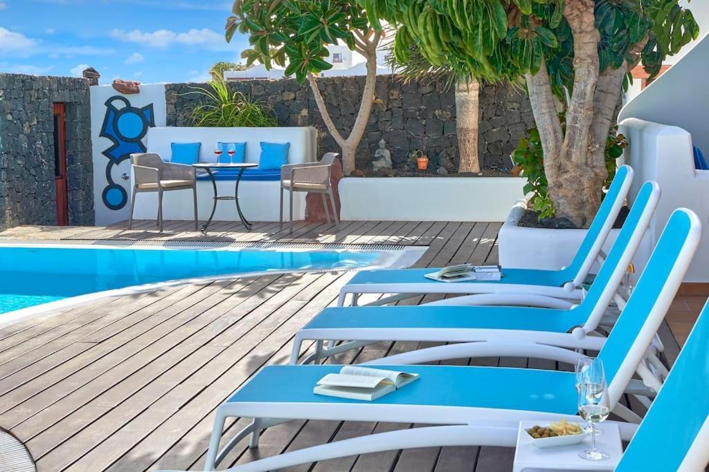 Villa Casa Petra Peaceful & Private, Sea Views, Pool & Bbq *