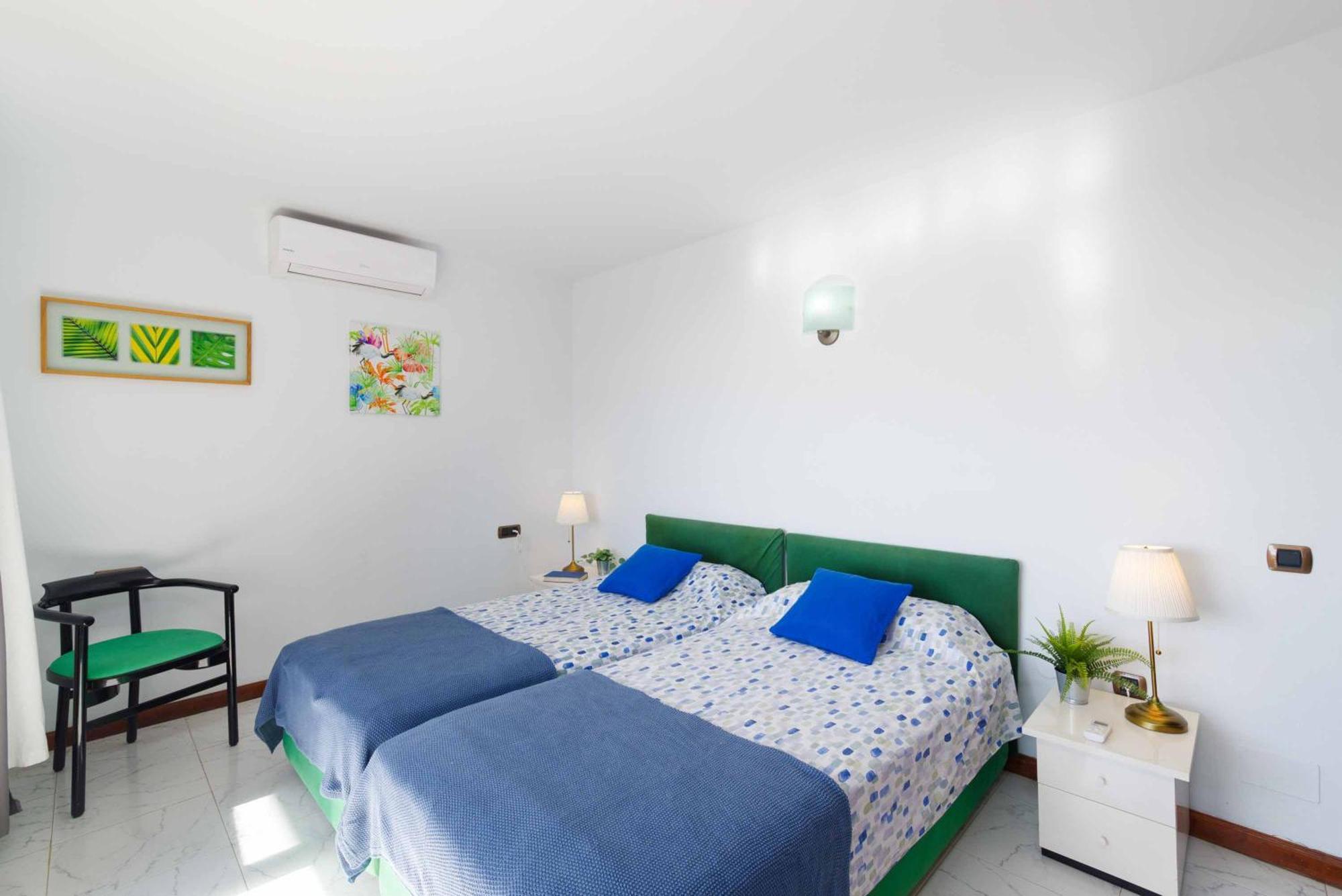 Esperanza Villa *