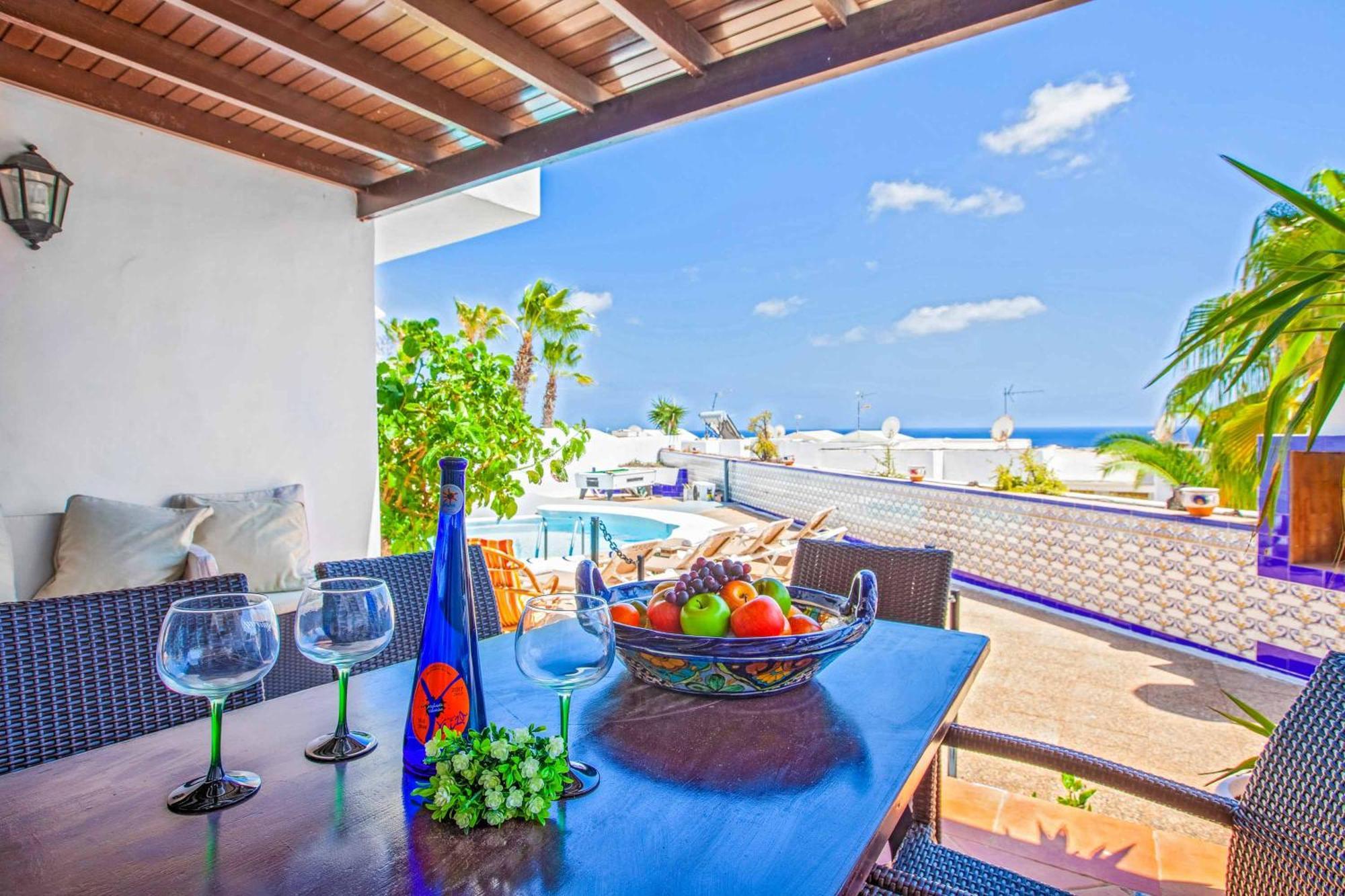 Esperanza Villa *
