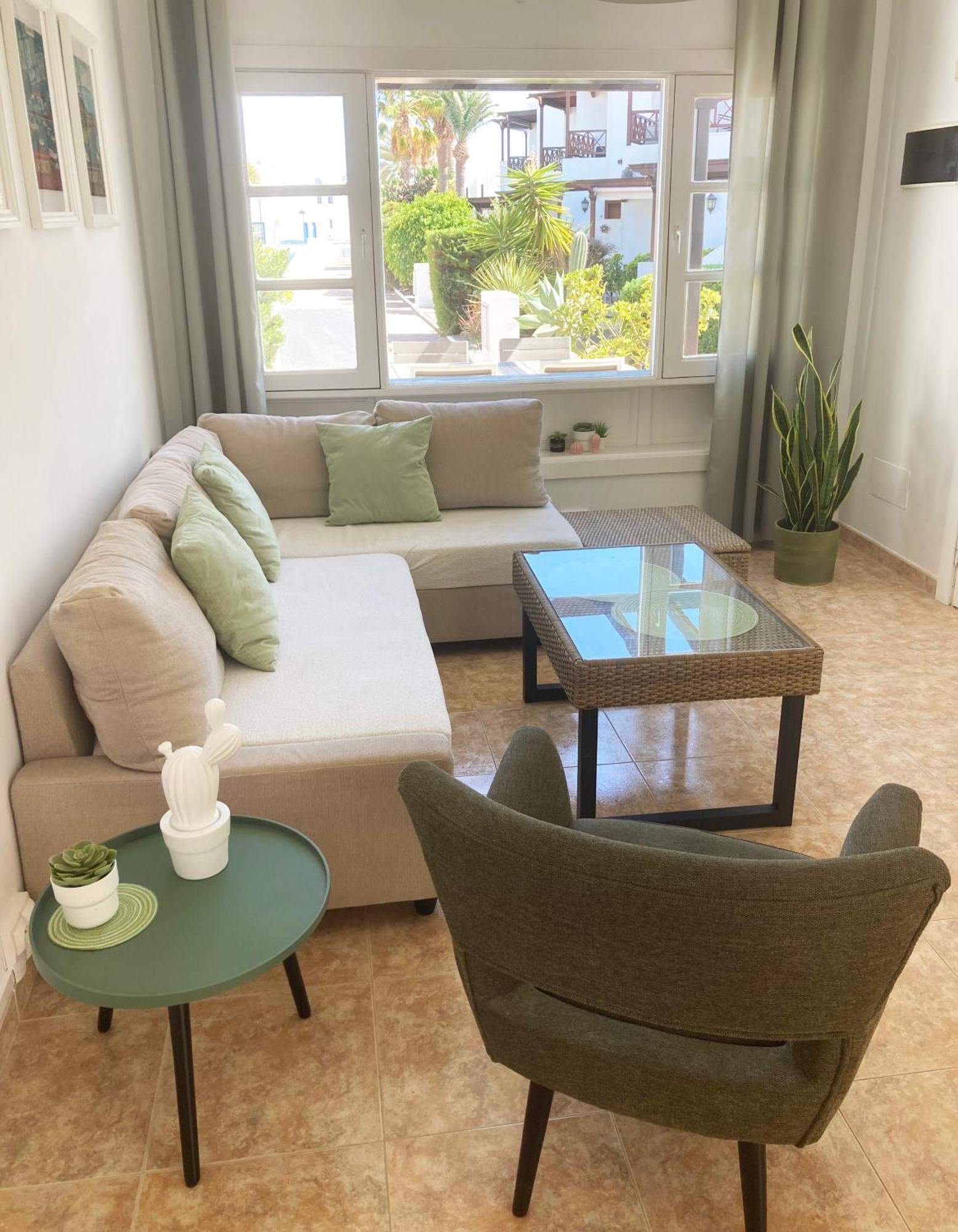 Lovely Casa Felicidad, Swimming Pool, Wifi X Private Garden Holiday home *