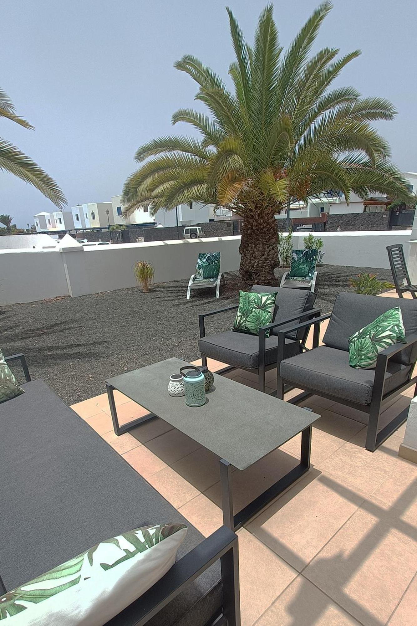 Lovely Casa Felicidad, Swimming Pool, Wifi X Private Garden Holiday home Playa Blanca (Lanzarote)