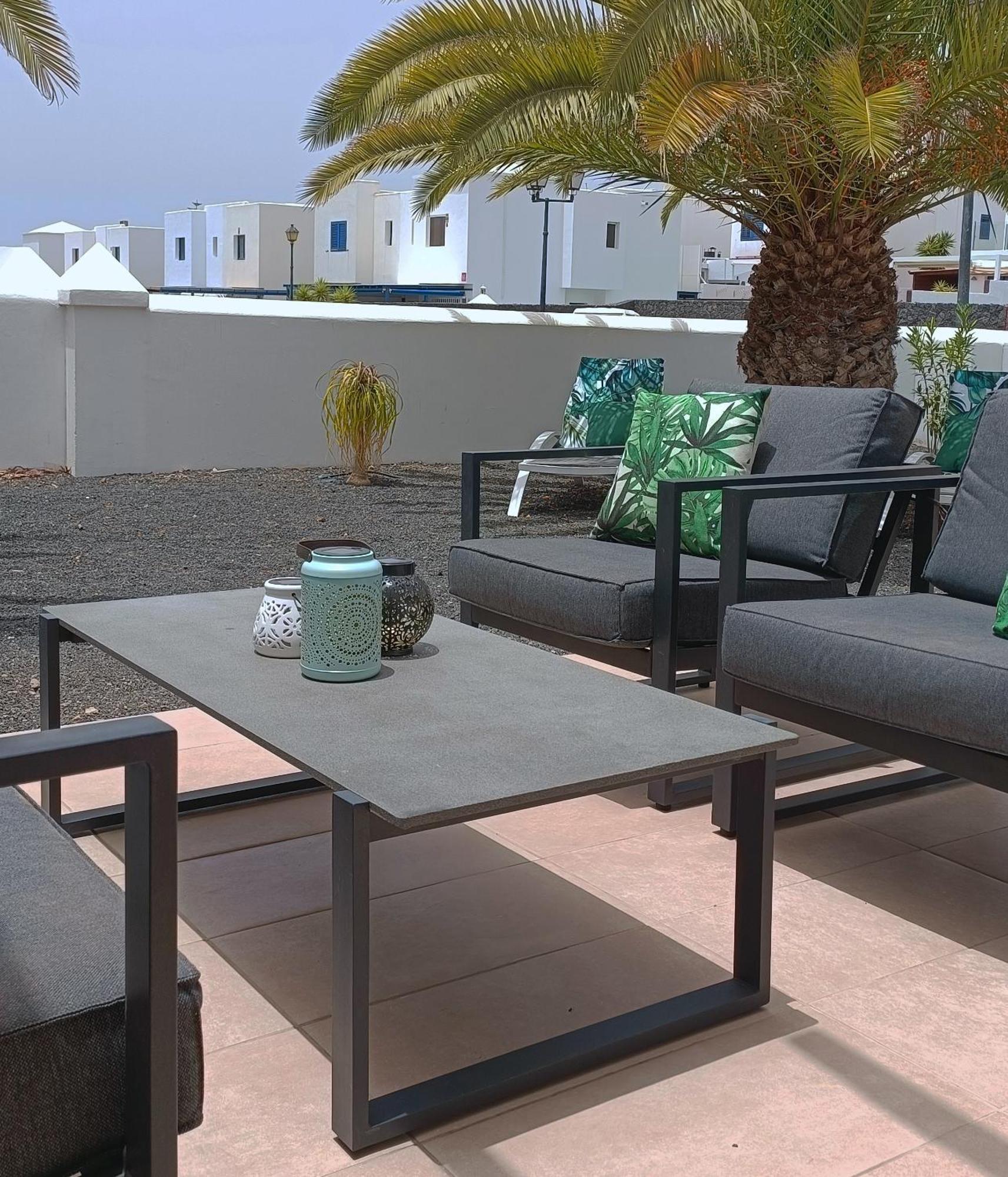 Holiday home Lovely Casa Felicidad, Swimming Pool, Wifi X Private Garden Playa Blanca (Lanzarote)
