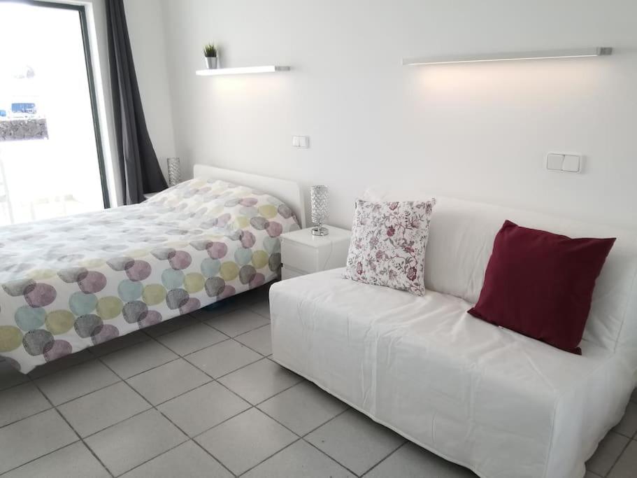 Playa Roca Cosy - Seafront Complex Apartamento *