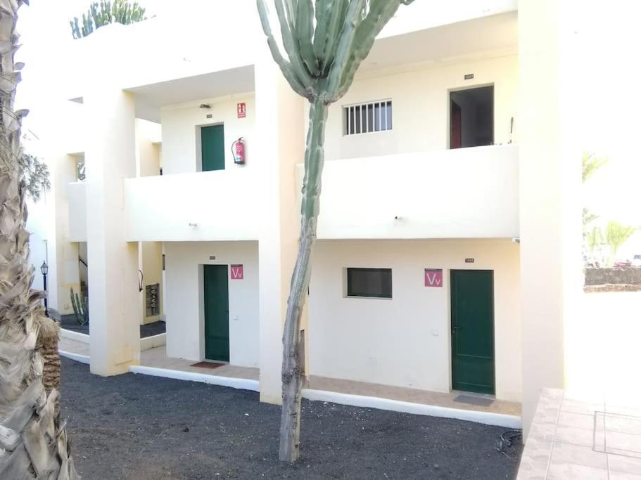 Apartment Playa Roca Cosy - Seafront Complex Costa Teguise