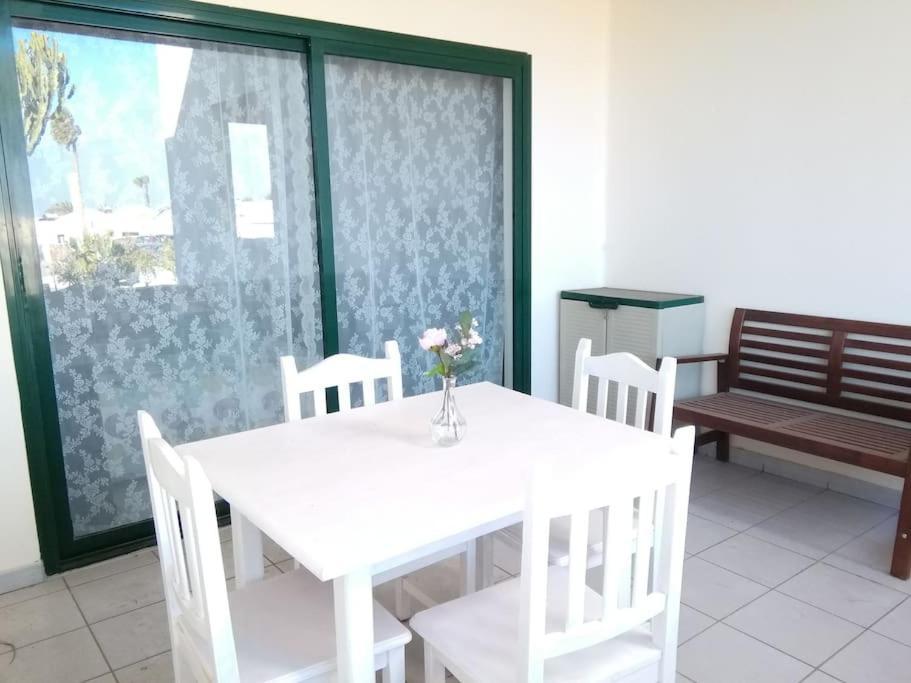 Playa Roca Cosy - Seafront Complex