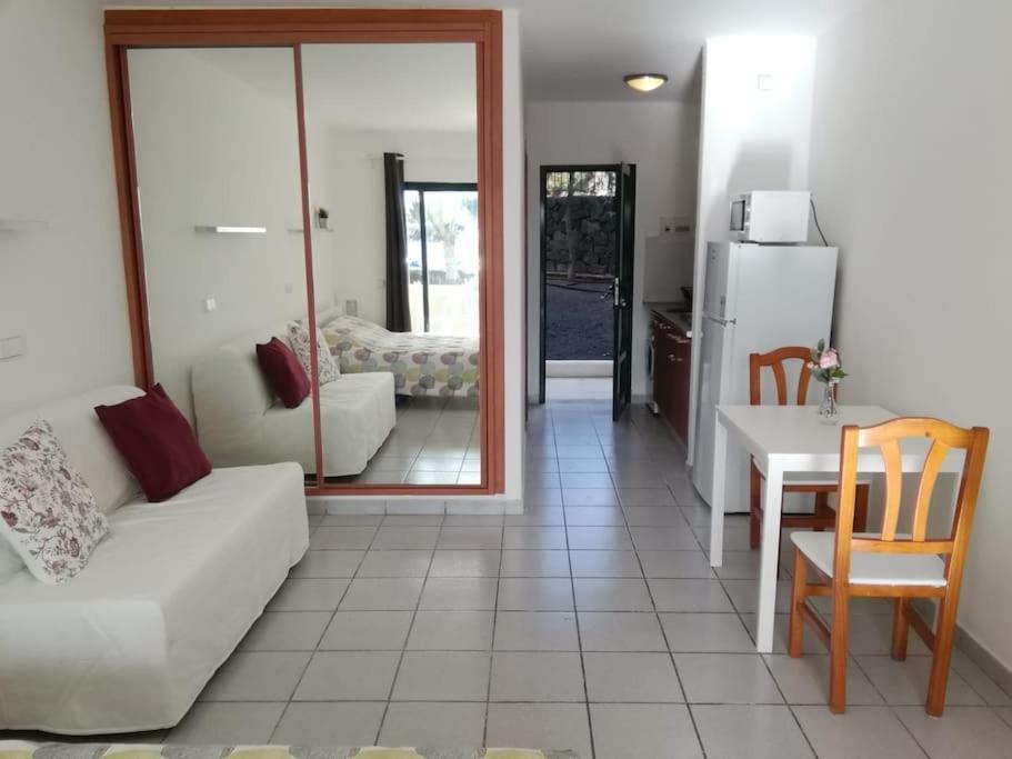 Playa Roca Cosy - Seafront Complex * Costa Teguise