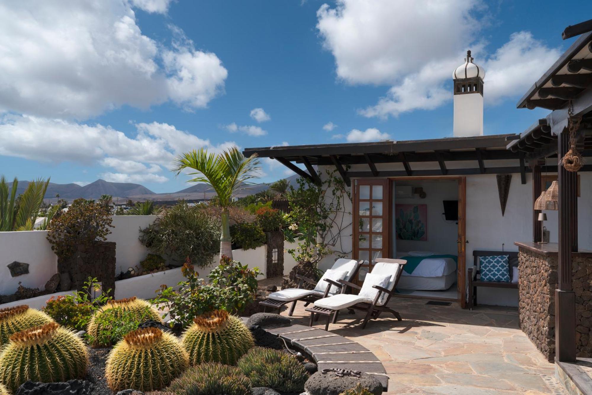 Lanzahost Luxury Paraiso Villa *
