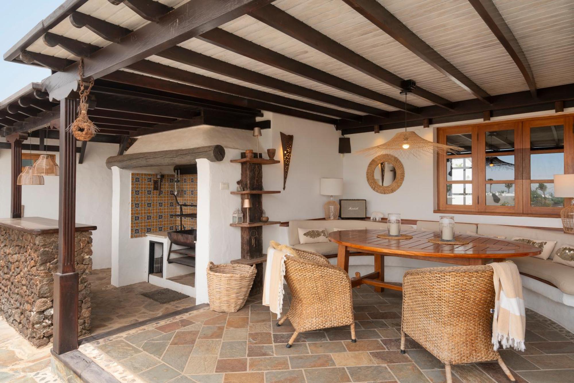 Villa Lanzahost Luxury Paraiso *