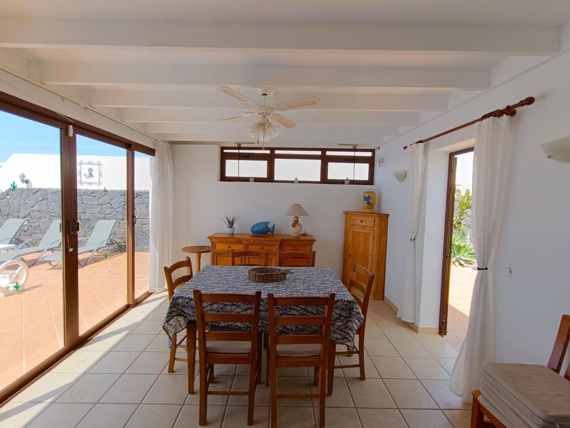 Lagarto Heated Pool Aircon * Playa Blanca (Lanzarote)