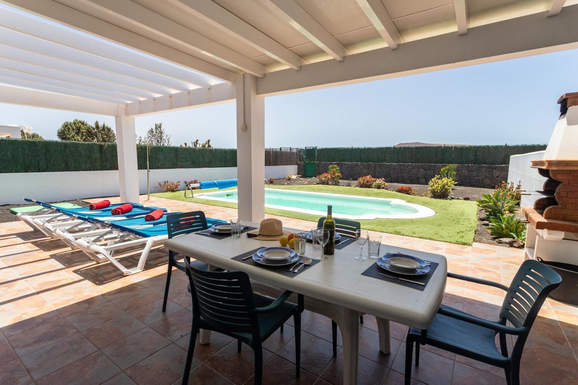 Susaeta Villa *