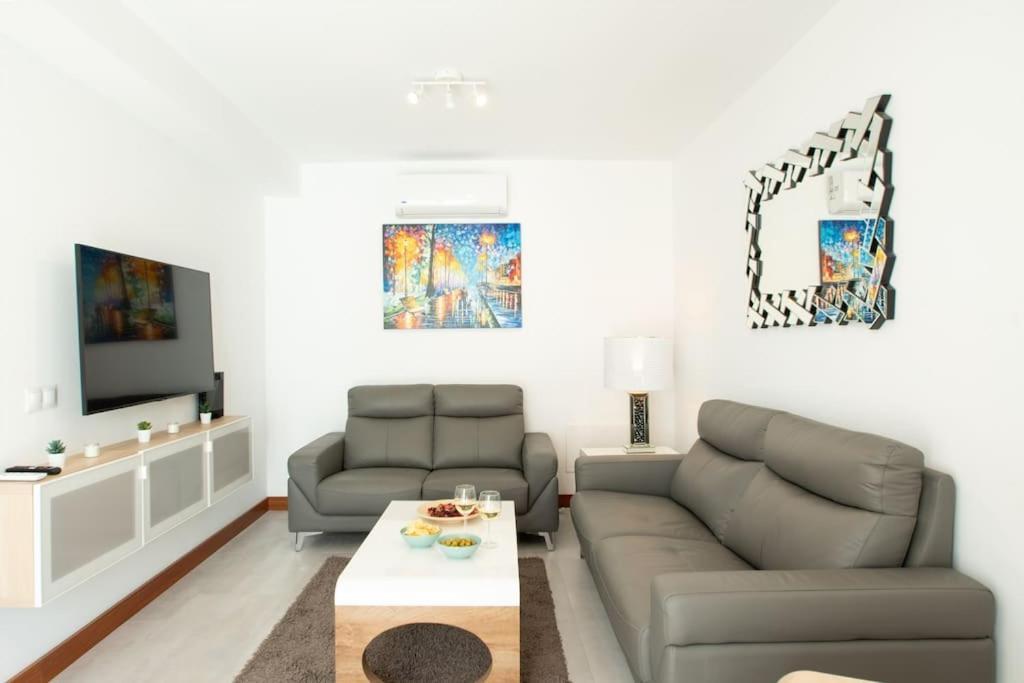 Holiday home Casa Leize Piscina Climatizada, Vistas & Ac 10 Minutes Walk From Marina Rubicon