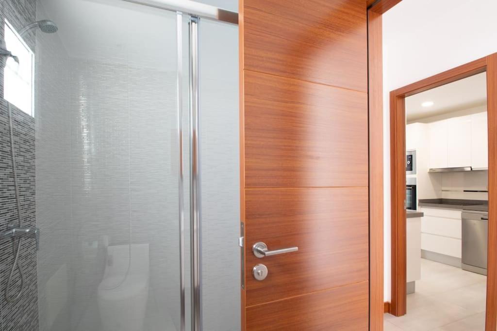 Holiday home Casa Leize Piscina Climatizada, Vistas & Ac 10 Minutes Walk From Marina Rubicon *