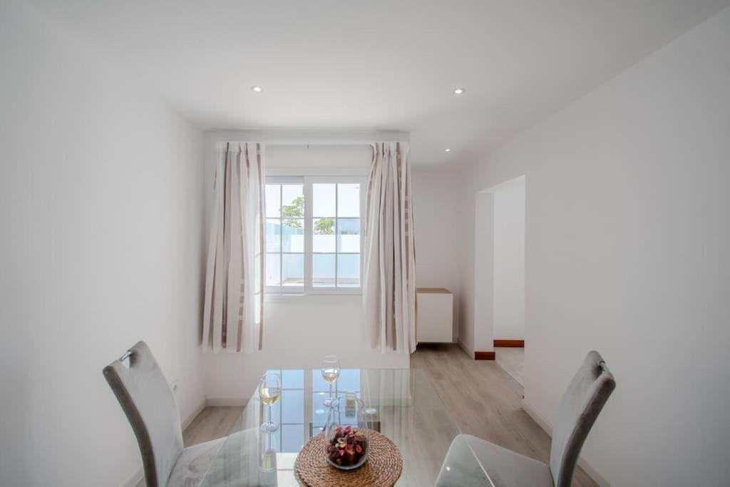 Casa Leize Piscina Climatizada, Vistas & Ac 10 Minutes Walk From Marina Rubicon *