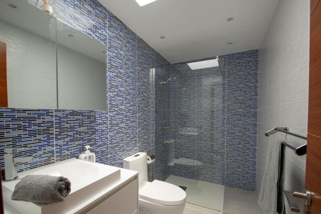 Holiday home Casa Leize Piscina Climatizada, Vistas & Ac 10 Minutes Walk From Marina Rubicon *