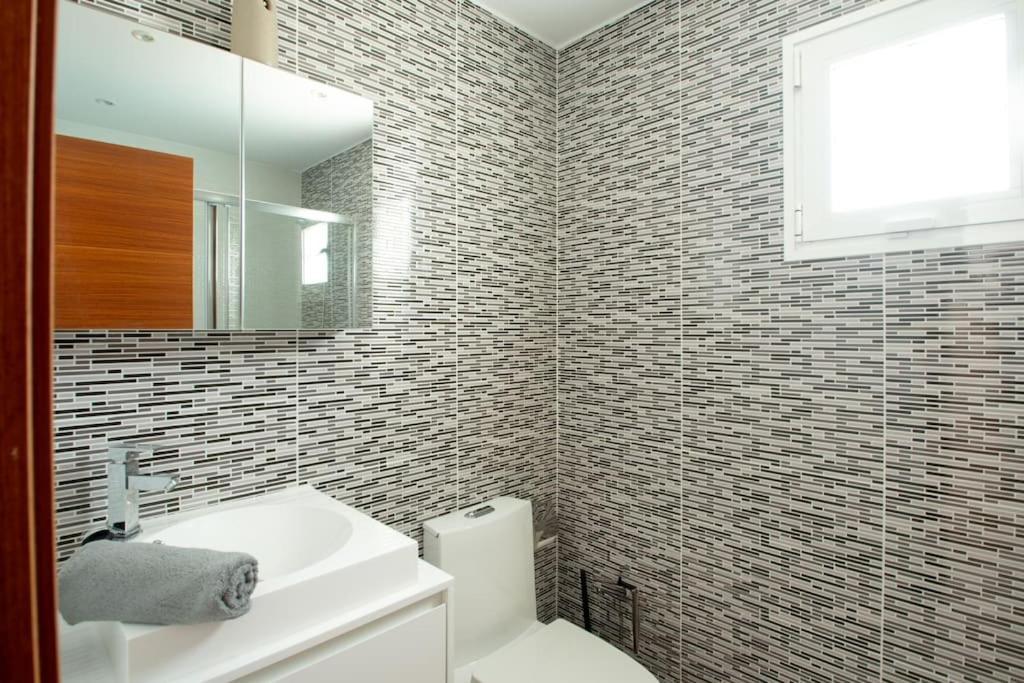 Casa Leize Piscina Climatizada, Vistas & Ac 10 Minutes Walk From Marina Rubicon *