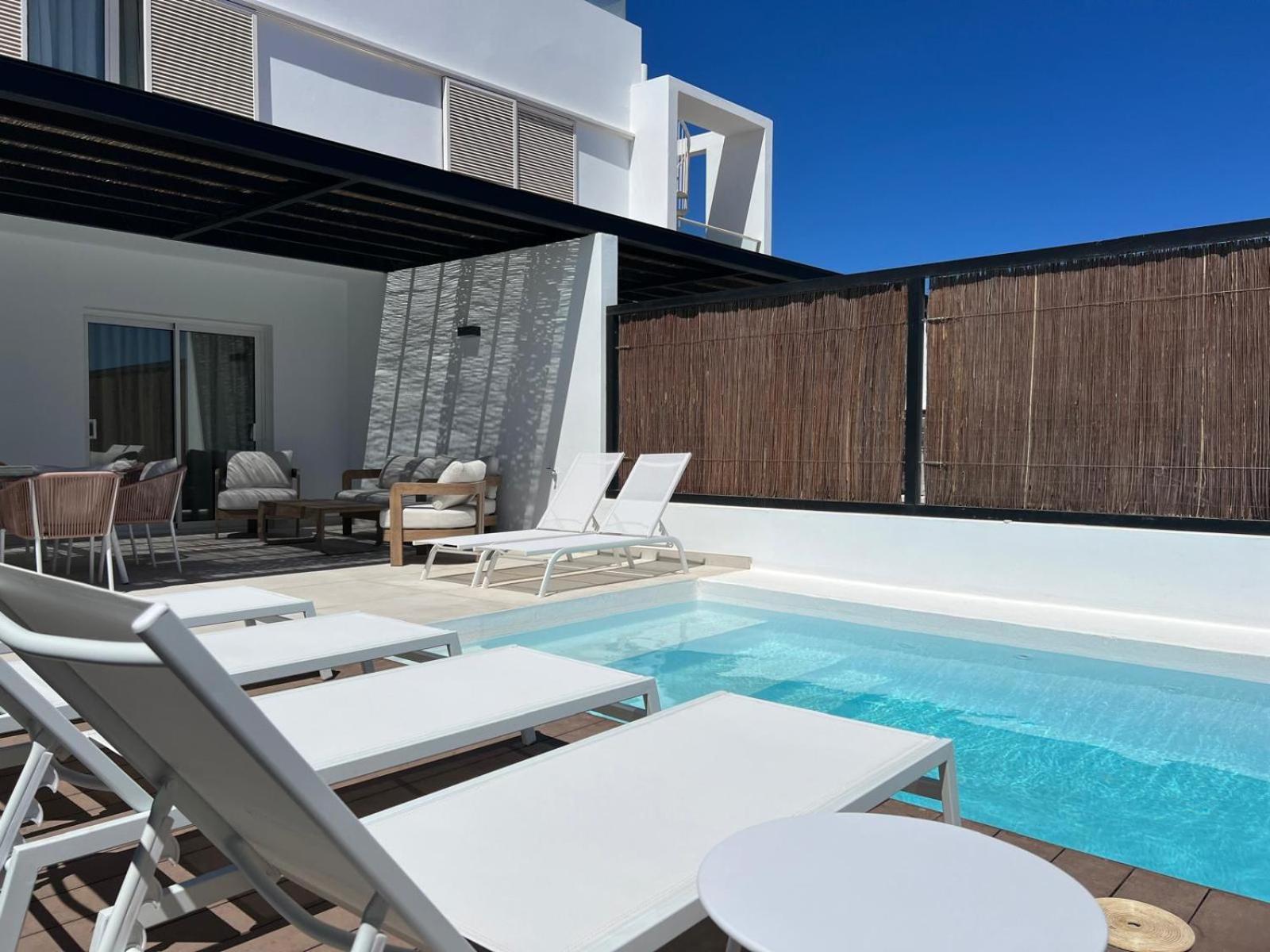 Serena Homes By Livvo *