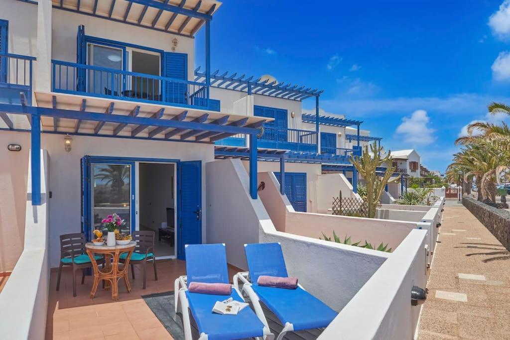 Duplex Ilic Sea Views,front Line,10 Min To Marina Playa Blanca (Lanzarote)