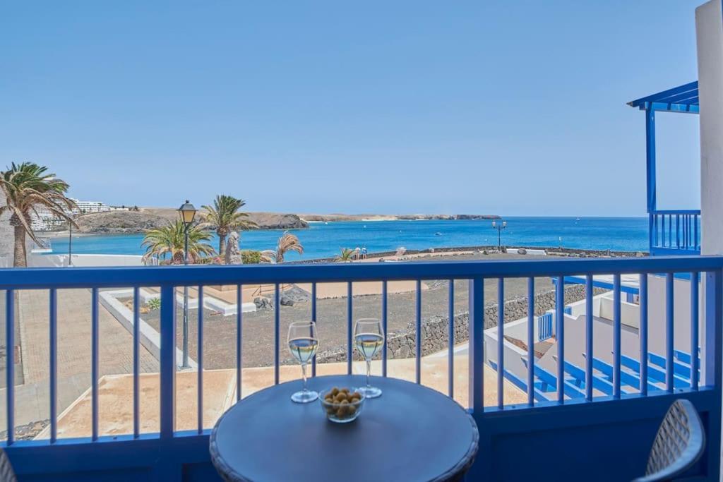Duplex Ilic Sea Views,front Line,10 Min To Marina Apartamento