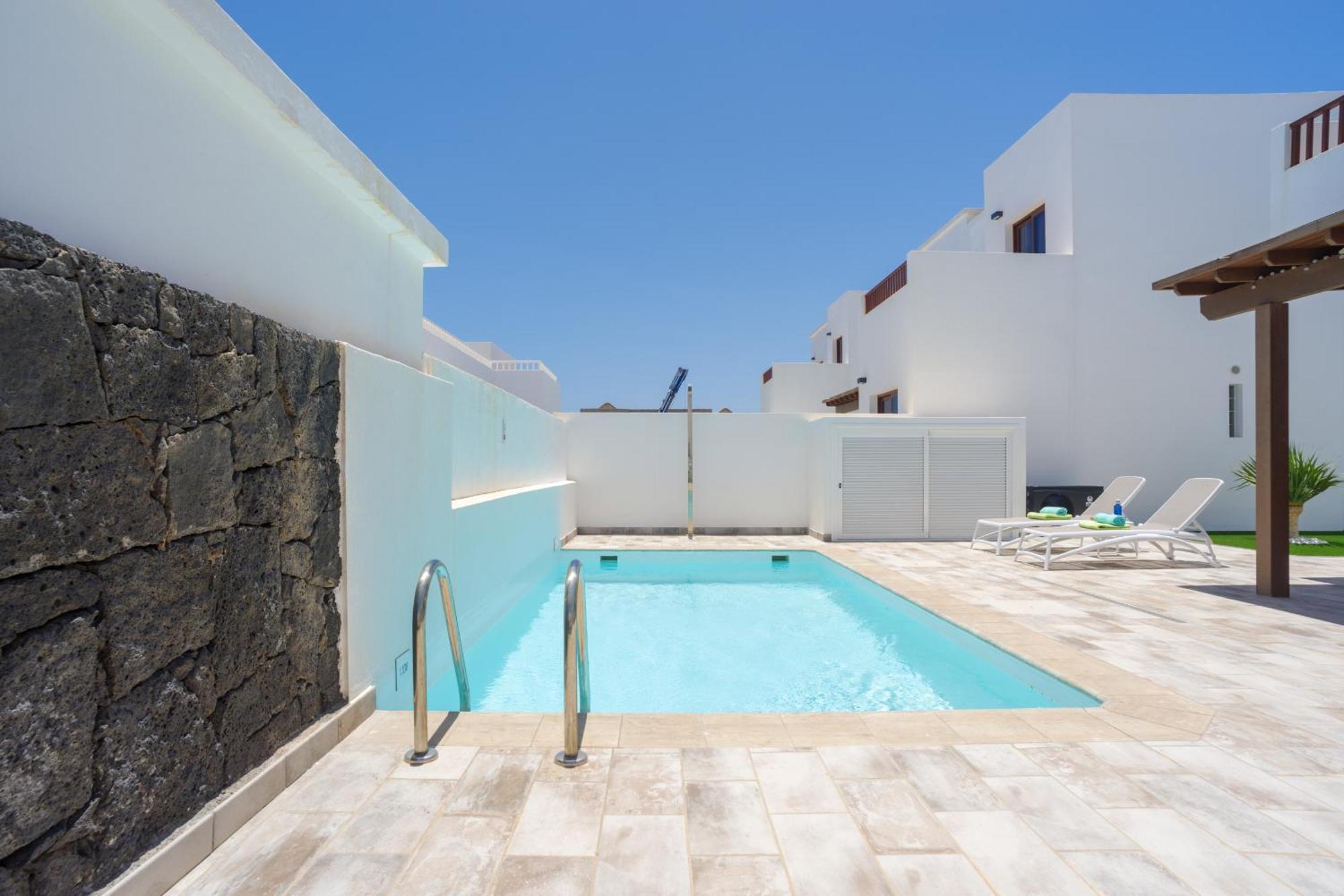 238 - Sofia By Now Ltd Villa Playa Blanca (Lanzarote)