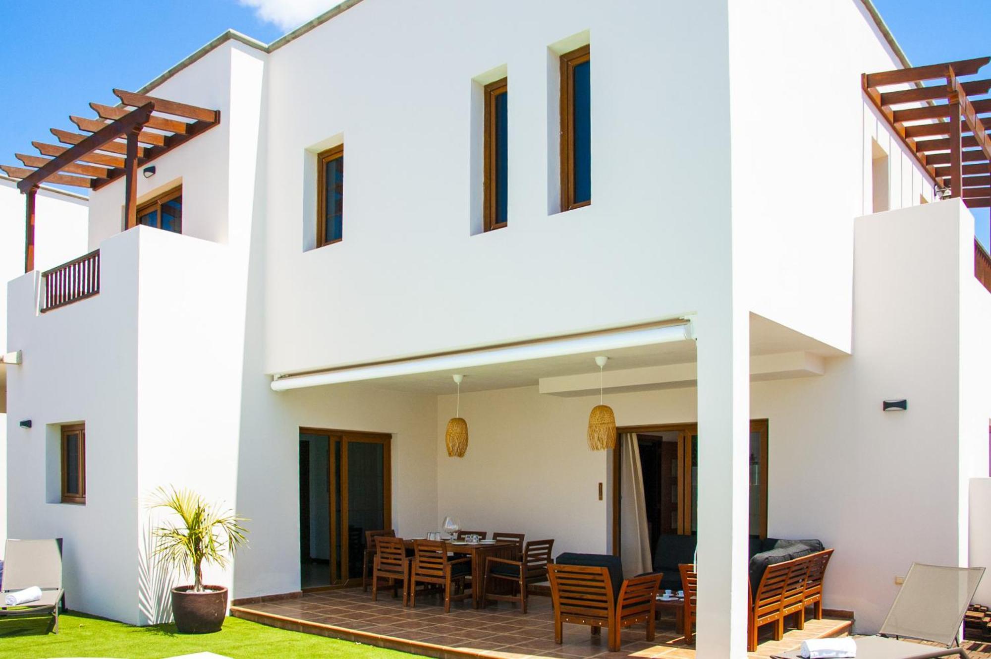 Sal Marina Costa Teguise