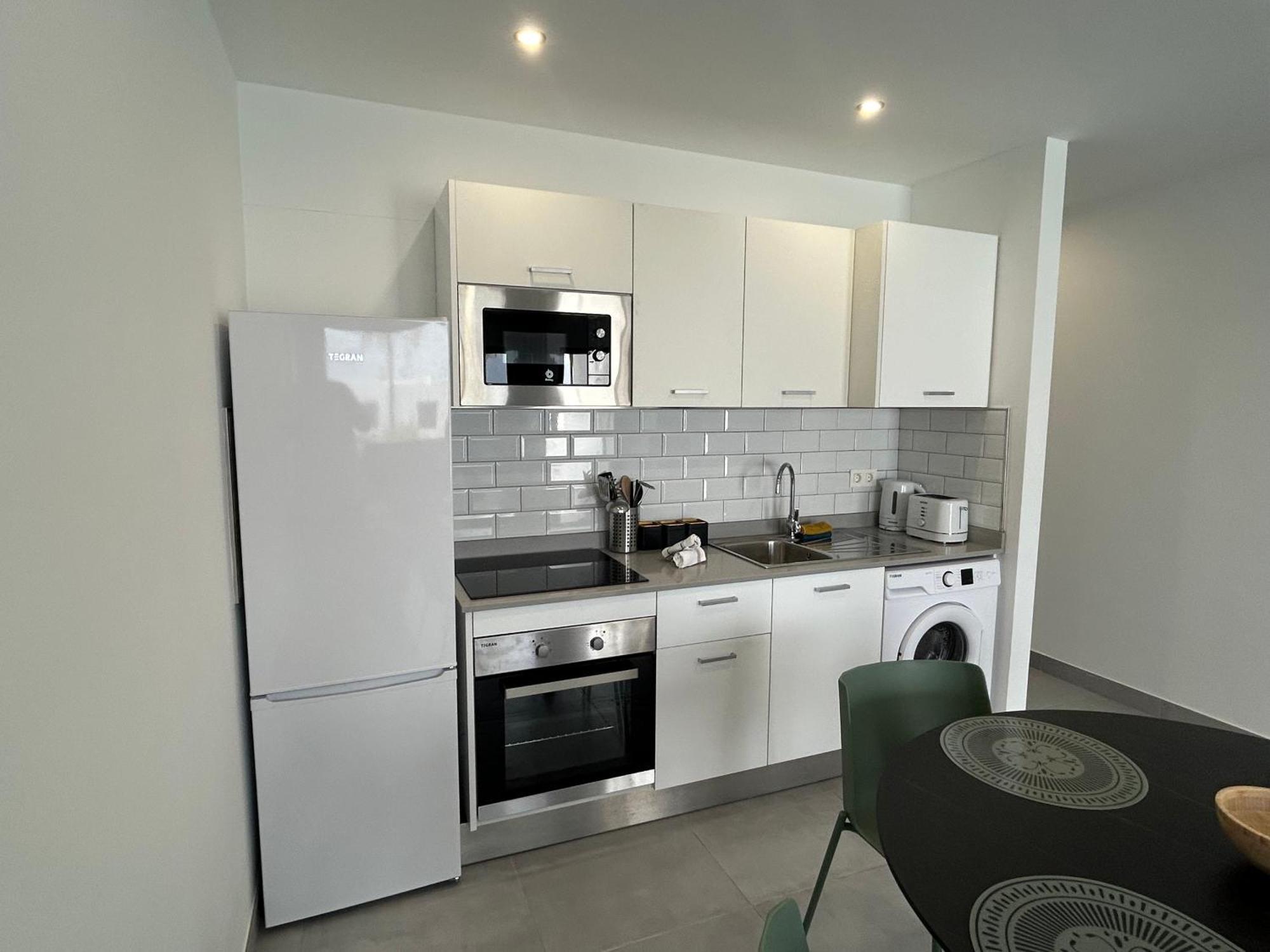 Stunning 2 Bedroom Seafront