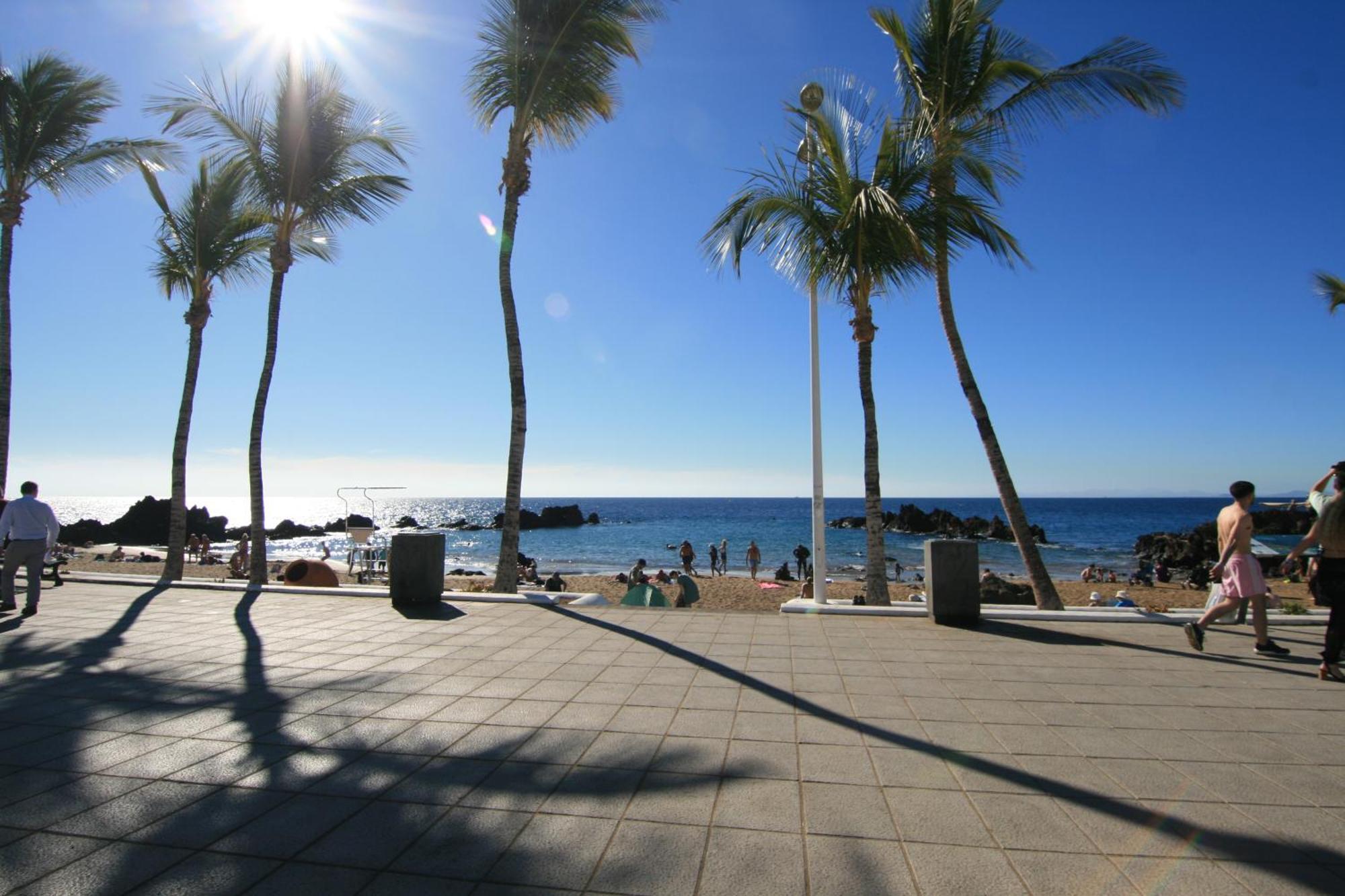 Costa Volcan & Apartment 2*