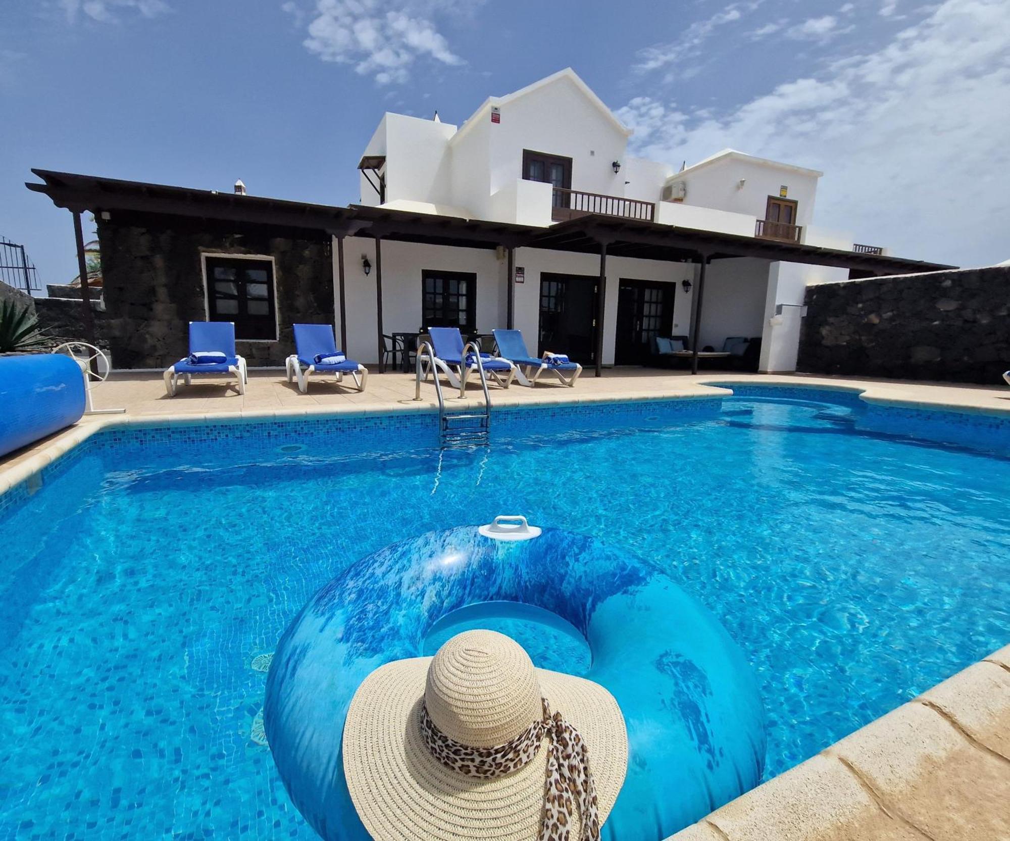 Villablanca Mar Heated Private Pool In A Charming Retreat Of Serenity Villa